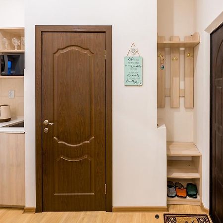 Apartment On Khmelnytskogo Street Lviv Luaran gambar
